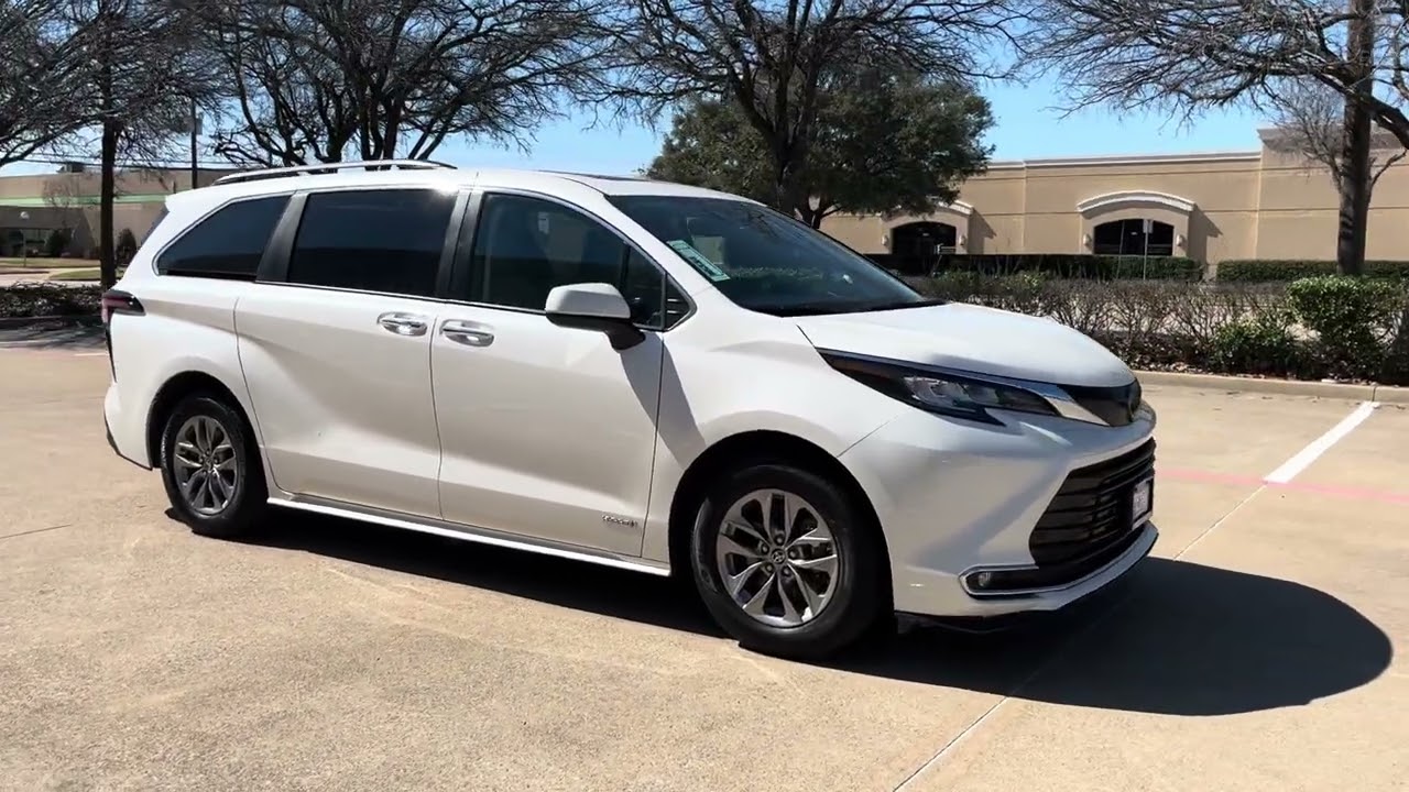 2021 Toyota Sienna Hybrid 012499