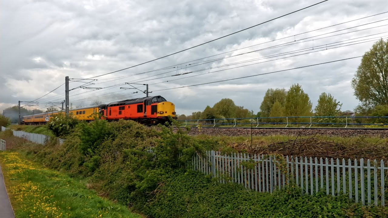 Colas Rail 37607 and 37610 - YouTube
