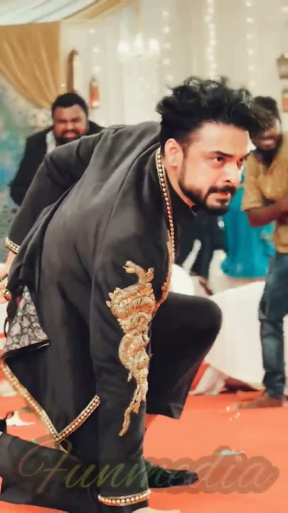 Tovino Thomas mass jump 🔥🔥 #tovinothomas #tovinowhatsappstatus #thallumaala #kalyanipriyadarshan