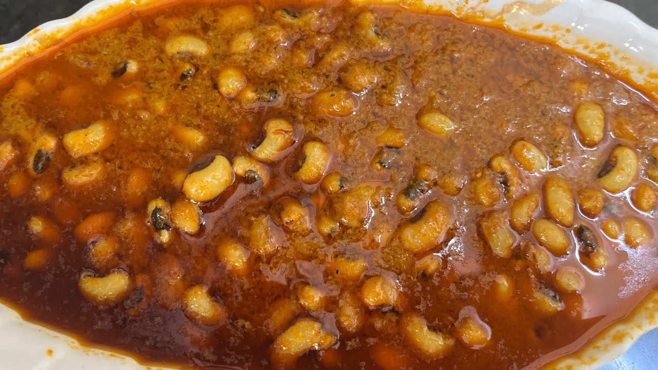 Chavali Chawli curry/ chavali chi usal/ Black Eyed peas Recipe/ simple ...