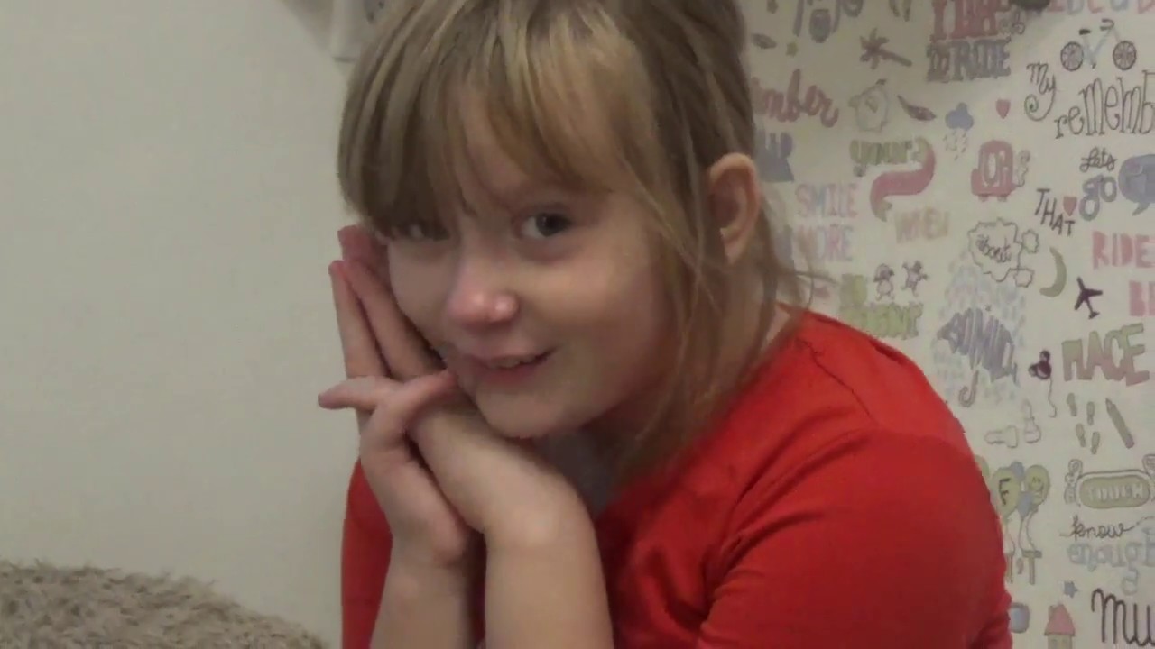 ВЛОГ Почему ЛИЗА ПЛАЧЕТ? Как Катя УЧИТ АНГЛИЙСКИЙ с мамой - YouTube