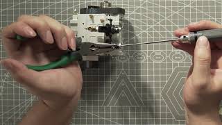 総パーツ数は100点以上 4スト2気筒エンジン手作りキット「X-Power」が