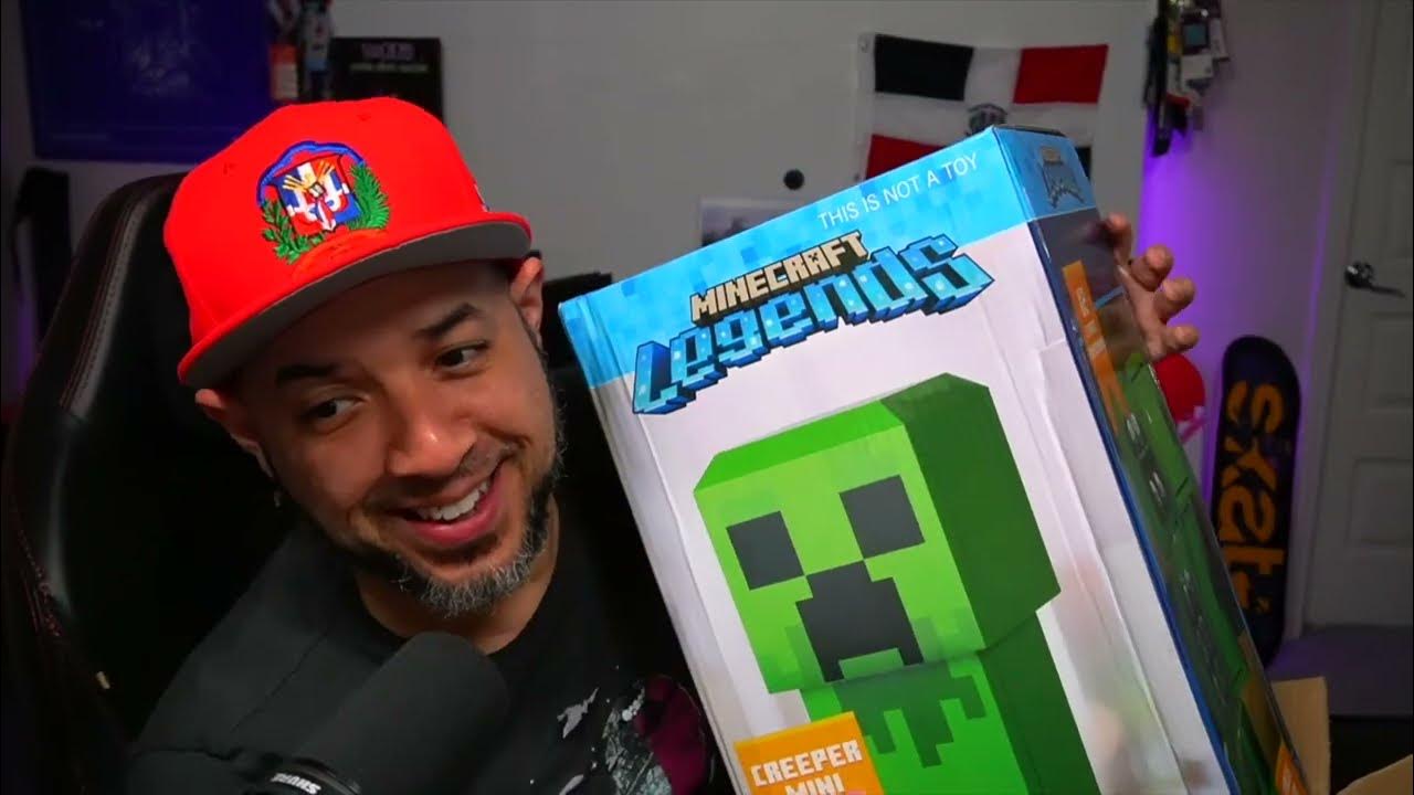 Minecraft Creeper Mini Fridge Unboxing 