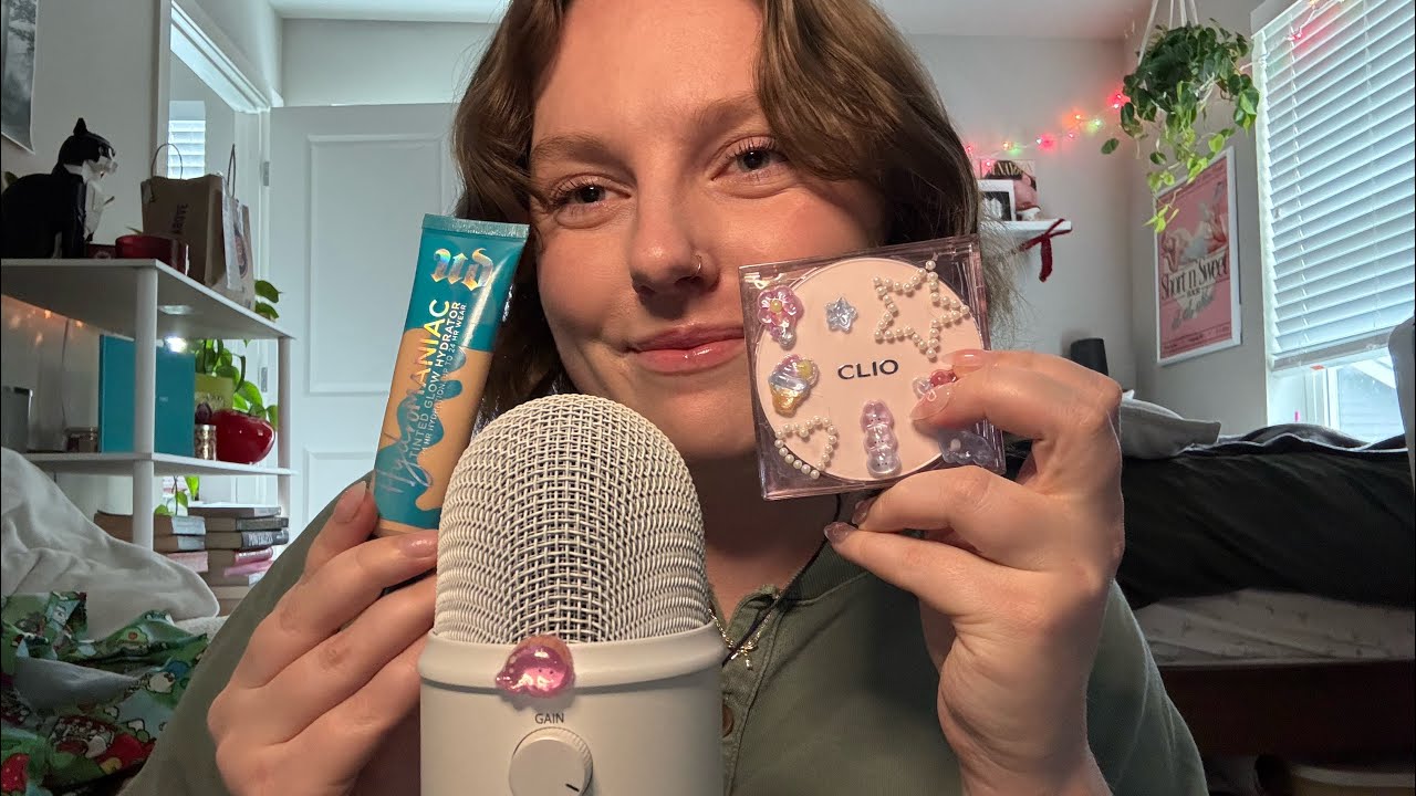 asmr makeup tapping with press on nails + whispers💄💄