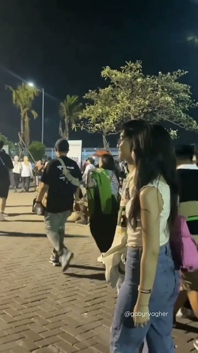 gaby rosse with fans  yang minta foto tapi kenzy Taulany cemburu 🤣 #gabyrosse #shorts