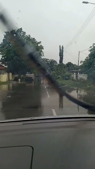 jalan-sabindo-pantai-lok-kawi-banjir-youtube