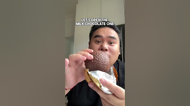 Woolies Finds! Giant Grand Ferrero Rocher #adrianfinds #ferrerorocher #grandferrerorocher #chocolate