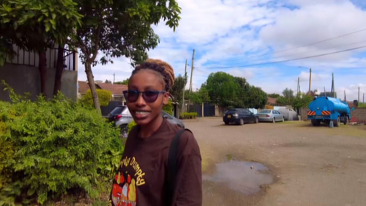 Воскресенье в Кении 🇰🇪 После дождей | Расслабляющая пешеходная экскурсия в формате 4K