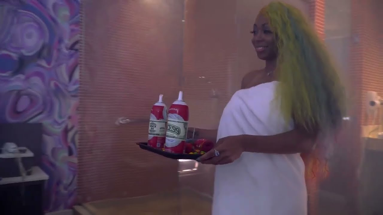 Ladii Rose "ANOTHA ONE" (Official Music Video | Extended Version) auf YouTube ansehen Ladii Rose "ANOTHA ONE" (Official Music Video | Extended Version) auf YouTube ansehen