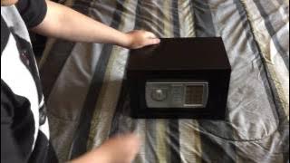 How to Open a Digital Safe in 2 Seconds WITHOUT Keys or Tools! (Still Works in 2025!)