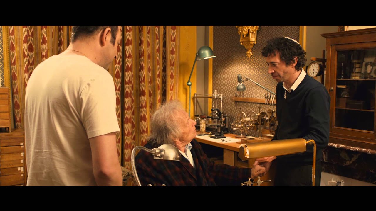 Des gens qui s'embrassent - Bande annonce