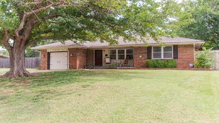10512 Ridgeview Drive, Oklahoma City, OK Presented by Robin Wilson.