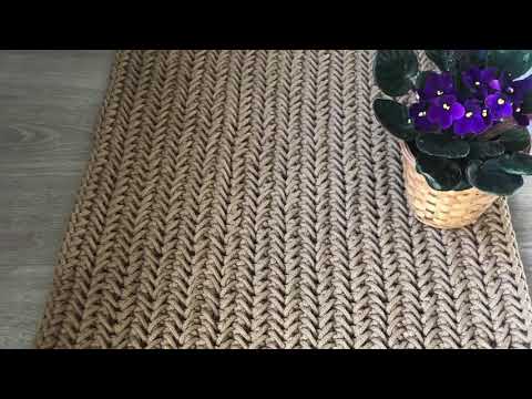 Video: How To Crochet A Spikelet