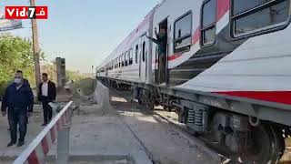 مدير أمن سوهاج يتابع حركة سير القطارات من موقع حادث طهطا
