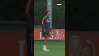 Ten yra Briano Brobbey pakeitėjas... Joshua Zirkzee