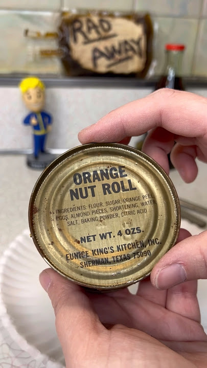 Download lagu Opening 60 year old Fallout Shelter Orange Nut Roll