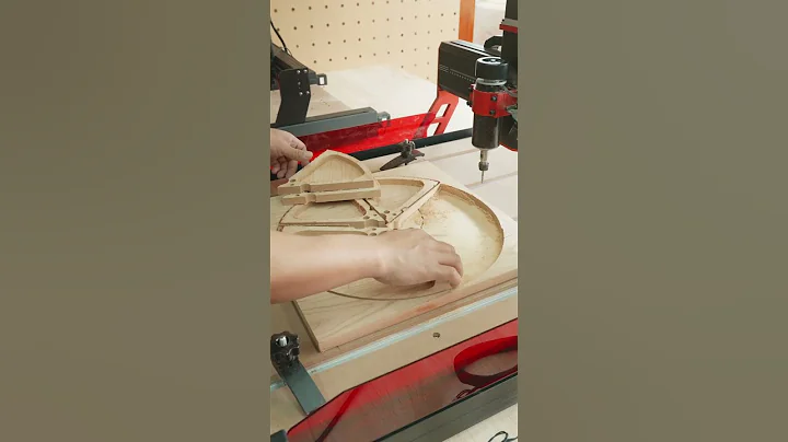 When the TTC6050 meets a pizza lover, the result is a beautifully crafted pizza tray!😍