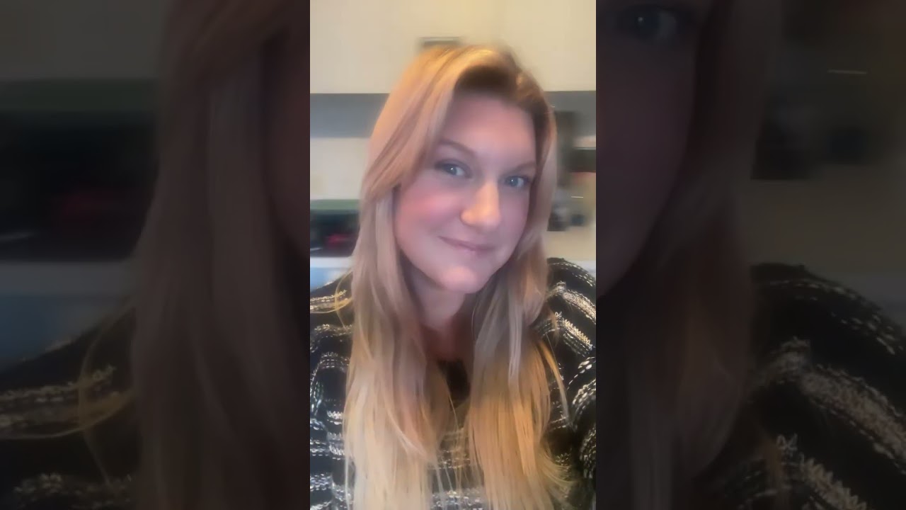 Queen Herby cannot wait for summer and maybe playing around while color proccess