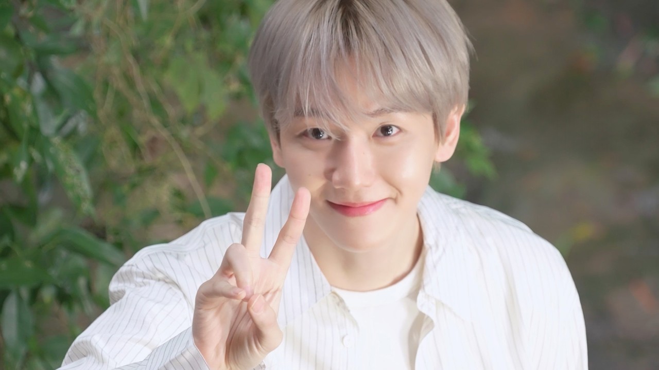 'Stay' & 'Somewhere else' PHOTOBOOK Behind | 백현 (BAEKHYUN)