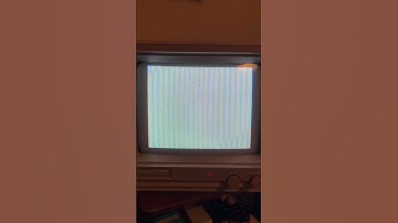 Commodore 128 auto boot disk of GEOS 128 using the 1571 disk drive.  #retrogaming