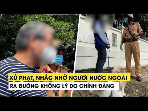 Người nước ngoài tập thể dục, dắt chó đi dạo ở Phú Mỹ Hưng bị CSGT thổi phạt