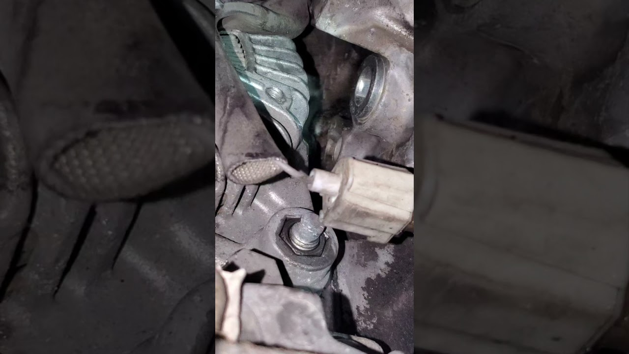 Ford 3.5 water pump coolant weep hole location - YouTube