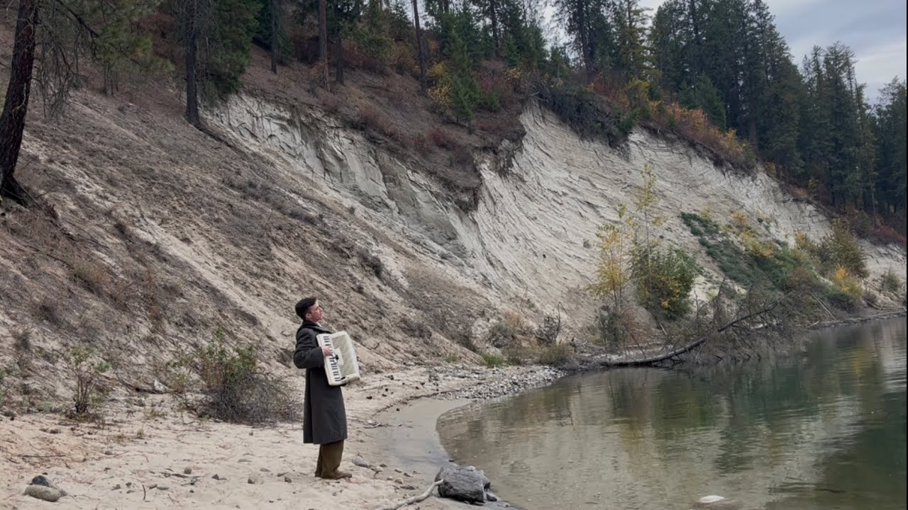 “I Don’t Want To Set The World on Fire” At the Columbia River.