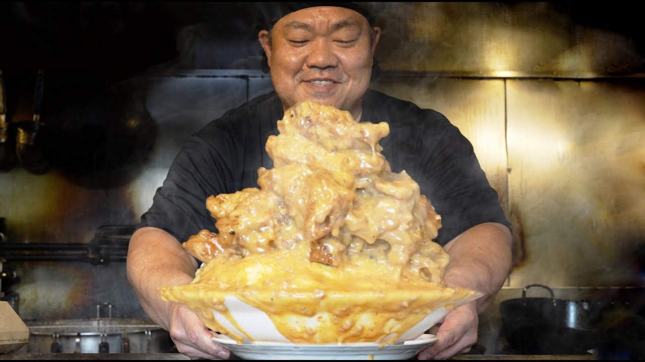 ⁣Giant Meat! Big Fried Chicken & Fried Rice デカ盛り唐揚げ & チャーハン Japanese Street Food 俵飯 武蔵小金井 麺飯店