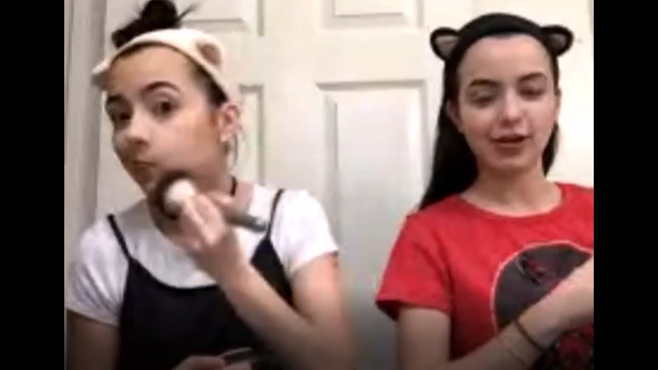 Merrell Twins getting ready for VidCon YouNow Live YouTube