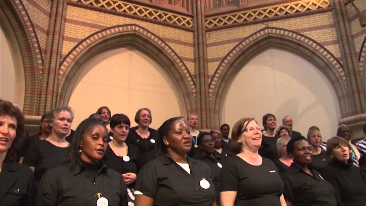 PUNDAMILIA the corporate choir 2013 Hamburg, Kirchentag YouTube