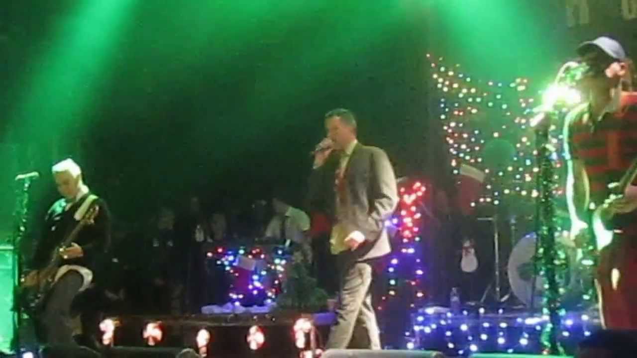 johnny depp now The Vandals - A Gun For Christmas (live at House of Blues Anaheim)