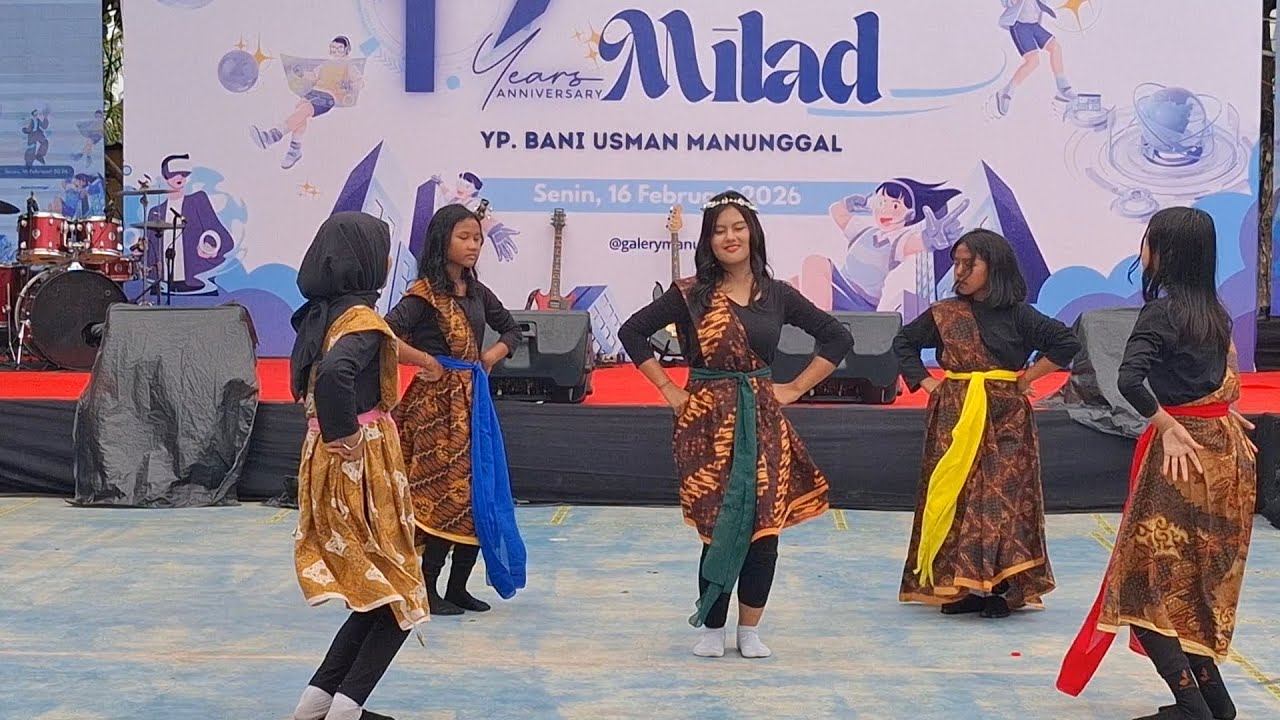 TARI KREASI SISWA KELAS 7 SMP BUM