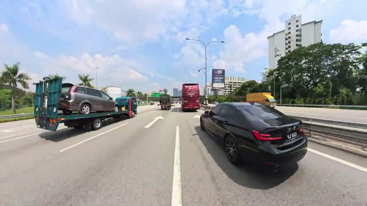 BMW R1250GS : Beat The Traffic. Sungai Besi to KL via SPE