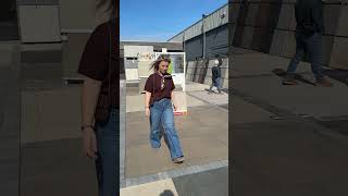 Kijk Mee In Onze Zoektocht Naar De Perfecte Badkamer Tegel