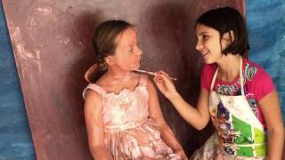 Be inside the painting by a 9 year old artist Elisabeth Anisimow