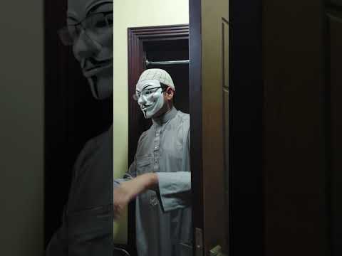 لا ده ابويا عاادي      