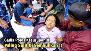 Viral !! Akibat Pikiran Kosong Cewek Cantik Polos Ini Turut Kesurupan Saat Nonton Kuda Kepang !!