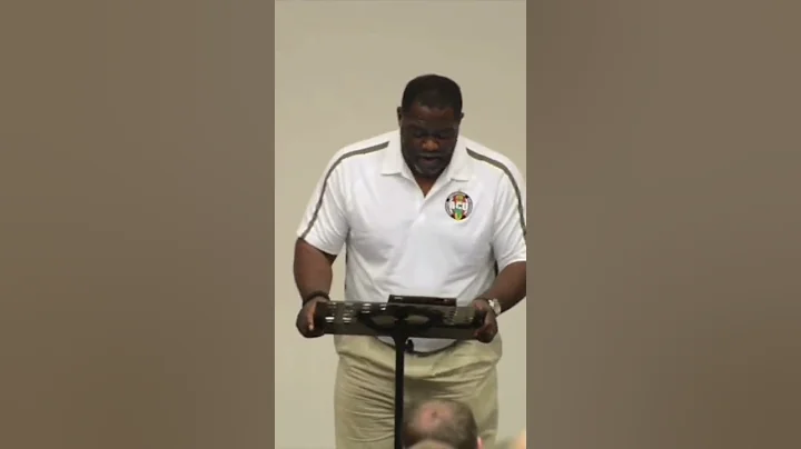 Can women be pastors and preach? Voddie Baucham 🔥