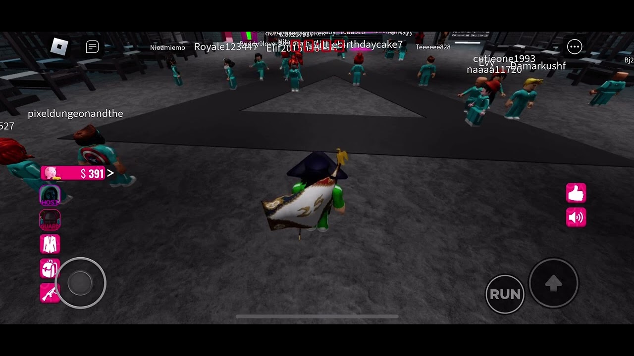Day 357 of playing Roblox squid game for an entire year - YouTube