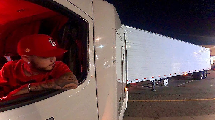 Egy nap egy 24 éves kamionsofőr életében | POV Driving Peterbilt 579