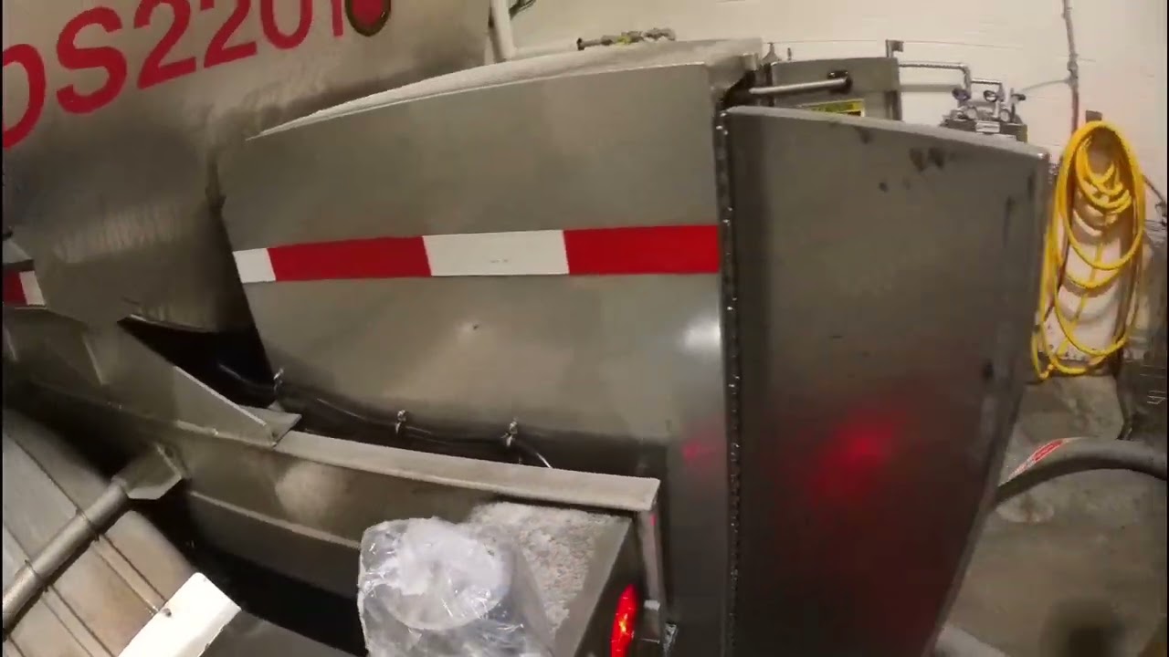 Full Delivery Pump Off Video @ Oakley Transport