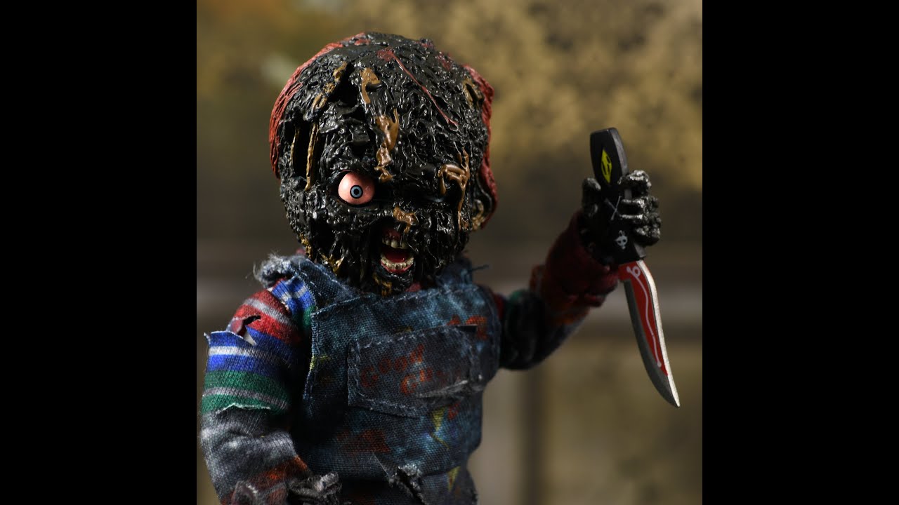 NECA Charred Chucky retro style action figure Review Scream 