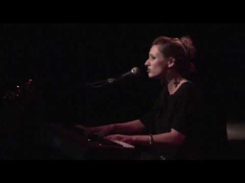 DIana Rouvas performing Damien Leith's 'Stay'