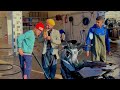 لحاج شرا سيارة جديدة Sketch Officiel في المحتوى الرائج الفني 