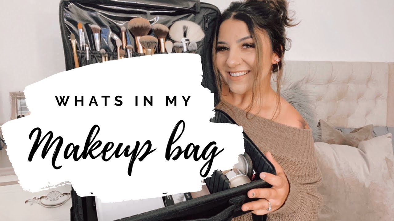 What's in my makeup bag? l TRAVEL EDITION l 2020