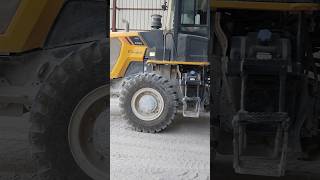 Man Rakhana Madhav #hardworking #heavyequipment #trending #video #loader #life #shortvideo