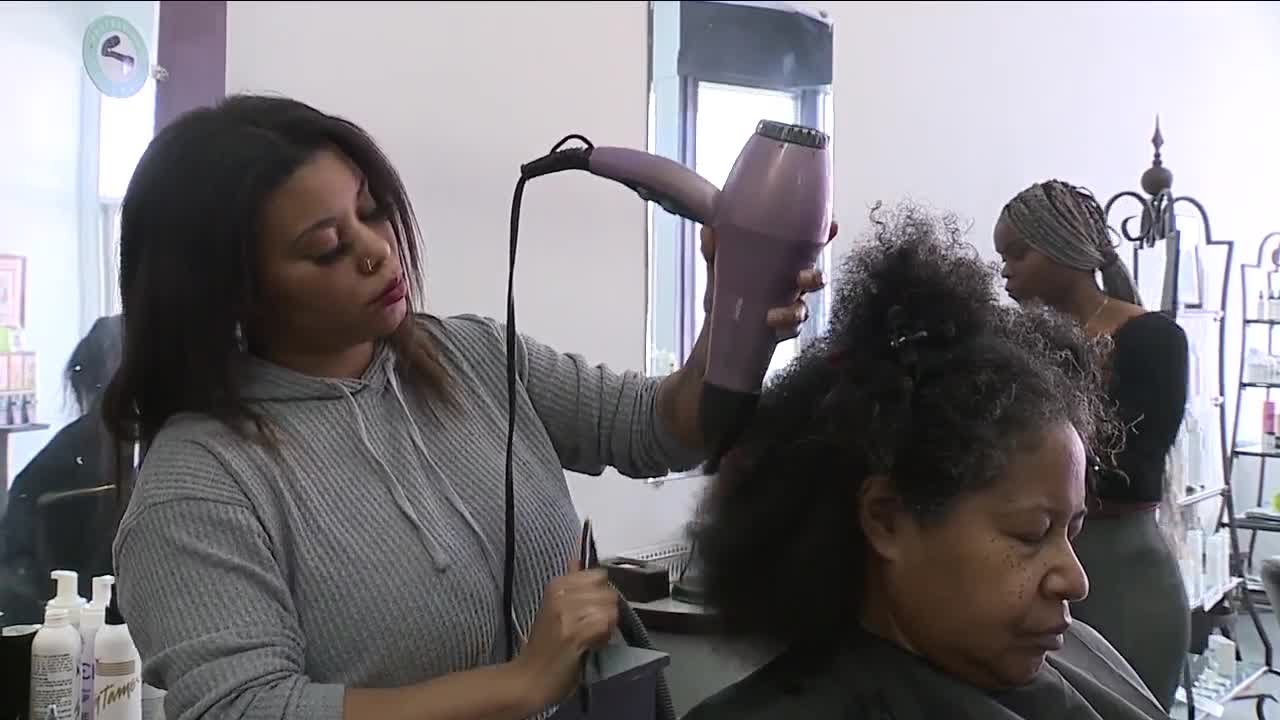 Cleveland Heights hairstylist launches new program targeting Black hair