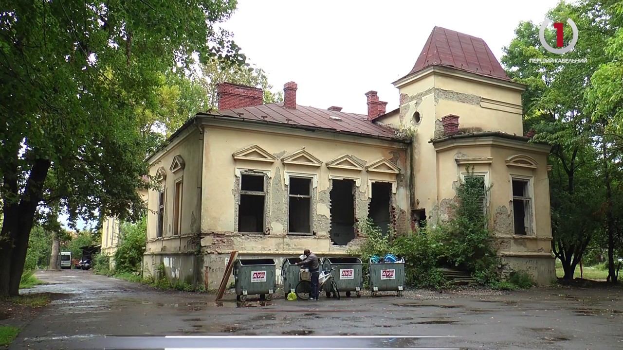 У Мукачеві палац Ковнера продовжує марніти