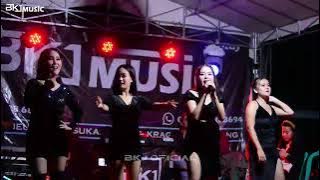 All artis BKJ musik santuy// in urug bogor // Cinderela