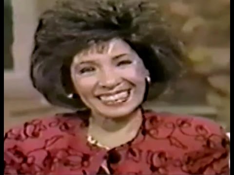 Video Shirley Bassey - Good Morning America Interview w/ Charles Gibson (1989 Live)